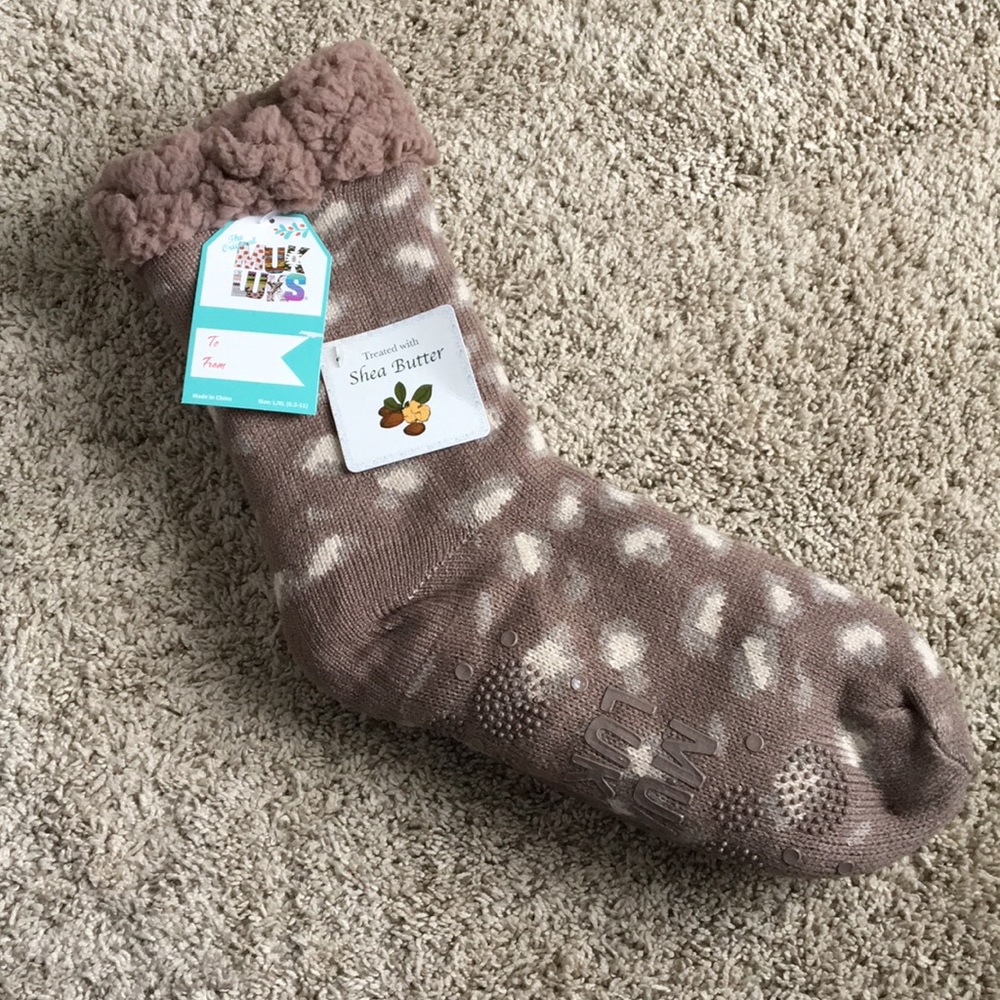 3/20❄️ (Set of 2) Muk Luks Shea Butter Socks